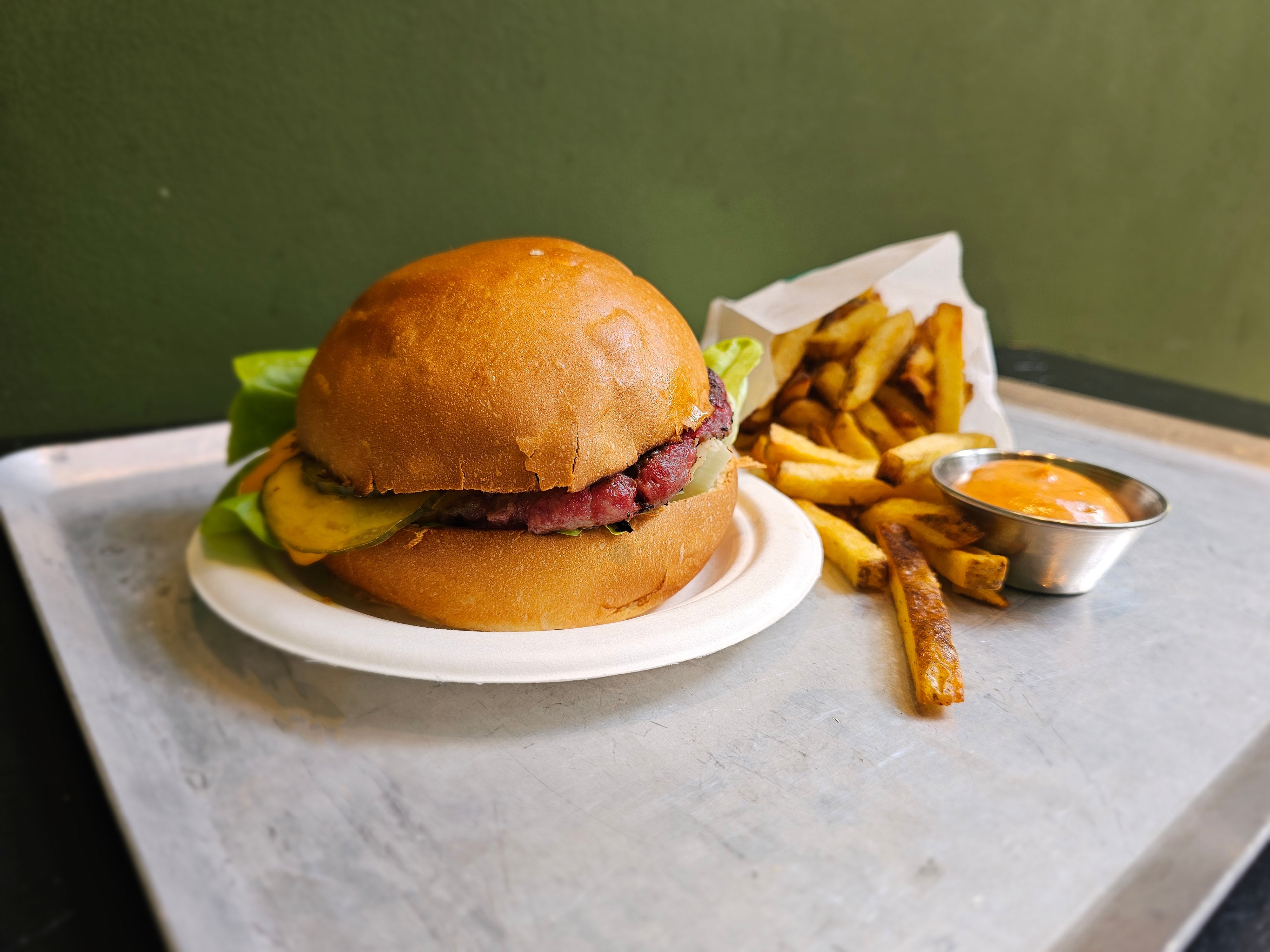 Classic Beef  Cheeseburger Bikette